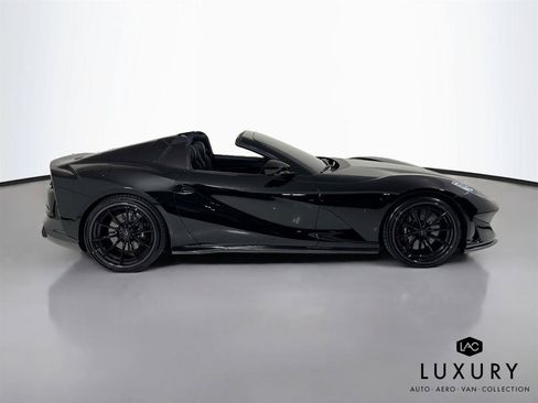 Used 2021 Ferrari 812 GTS RWD image 5