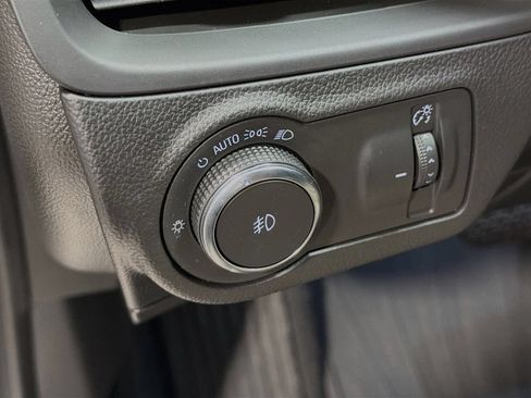 Used 2020 Buick Envision Preferred AWD/4WD image 12