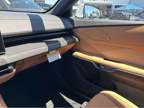 New 2026 Lexus ES 350e FWD image 14