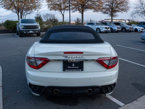 Used 2013 Maserati GranTurismo Sport image 4