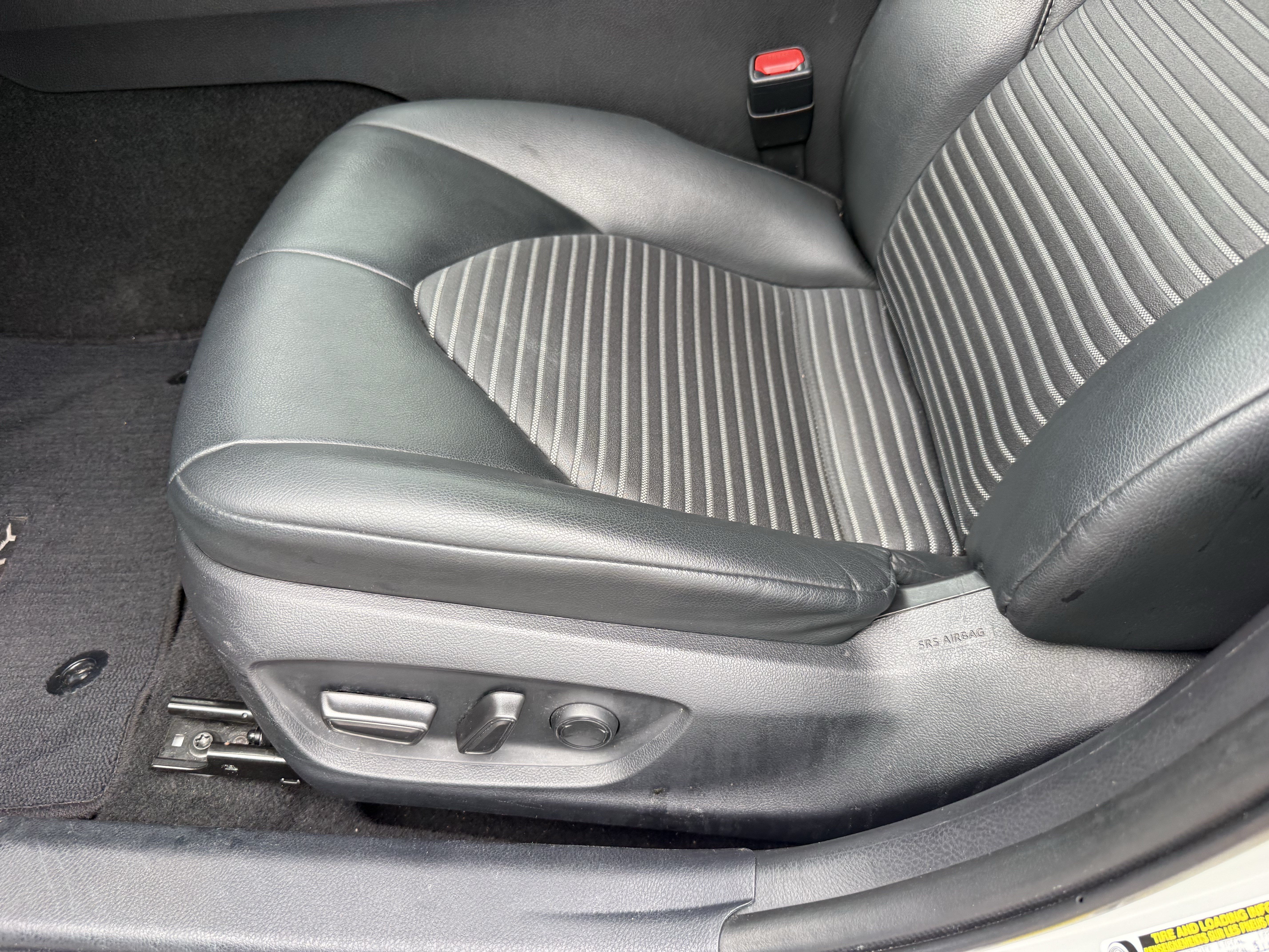 Used 2023 Toyota Camry SE FWD image 27