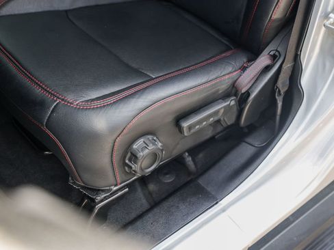 Used 2024 Jeep Wrangler Unlimited Rubicon w/ Convenience Group image 8