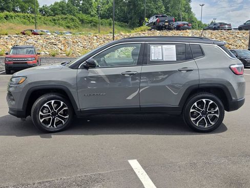 Used 2024 Jeep Compass Limited AWD/4WD image 3