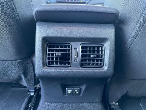 Used 2025 Toyota Camry LE image 24