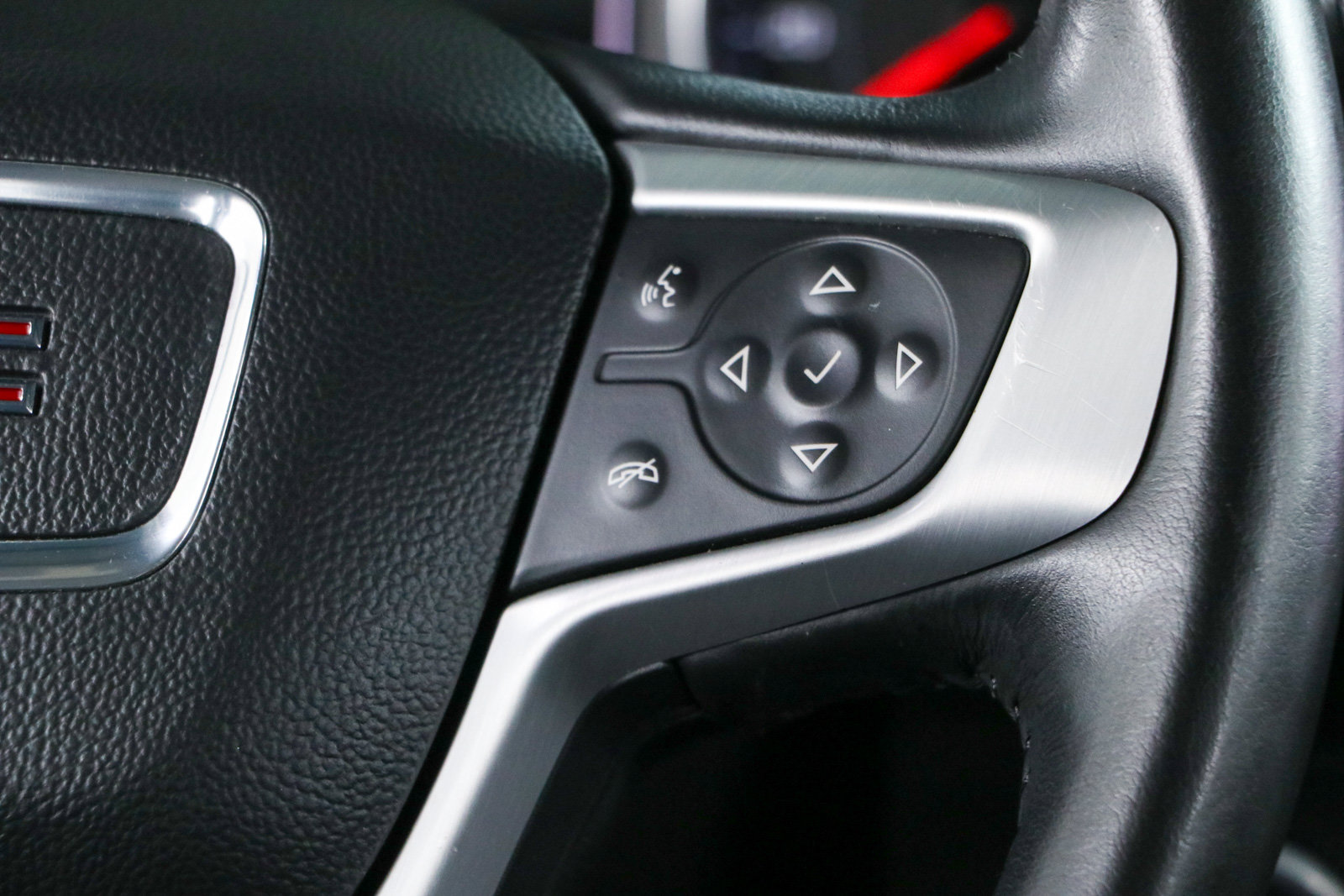 Used 2022 GMC Terrain SLT w/ LPO, Floor Liner Package AWD/4WD image 14