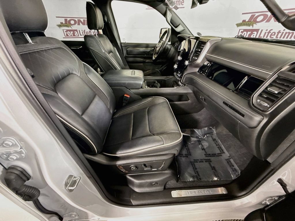 Used 2025 RAM 1500 Limited AWD/4WD image 33