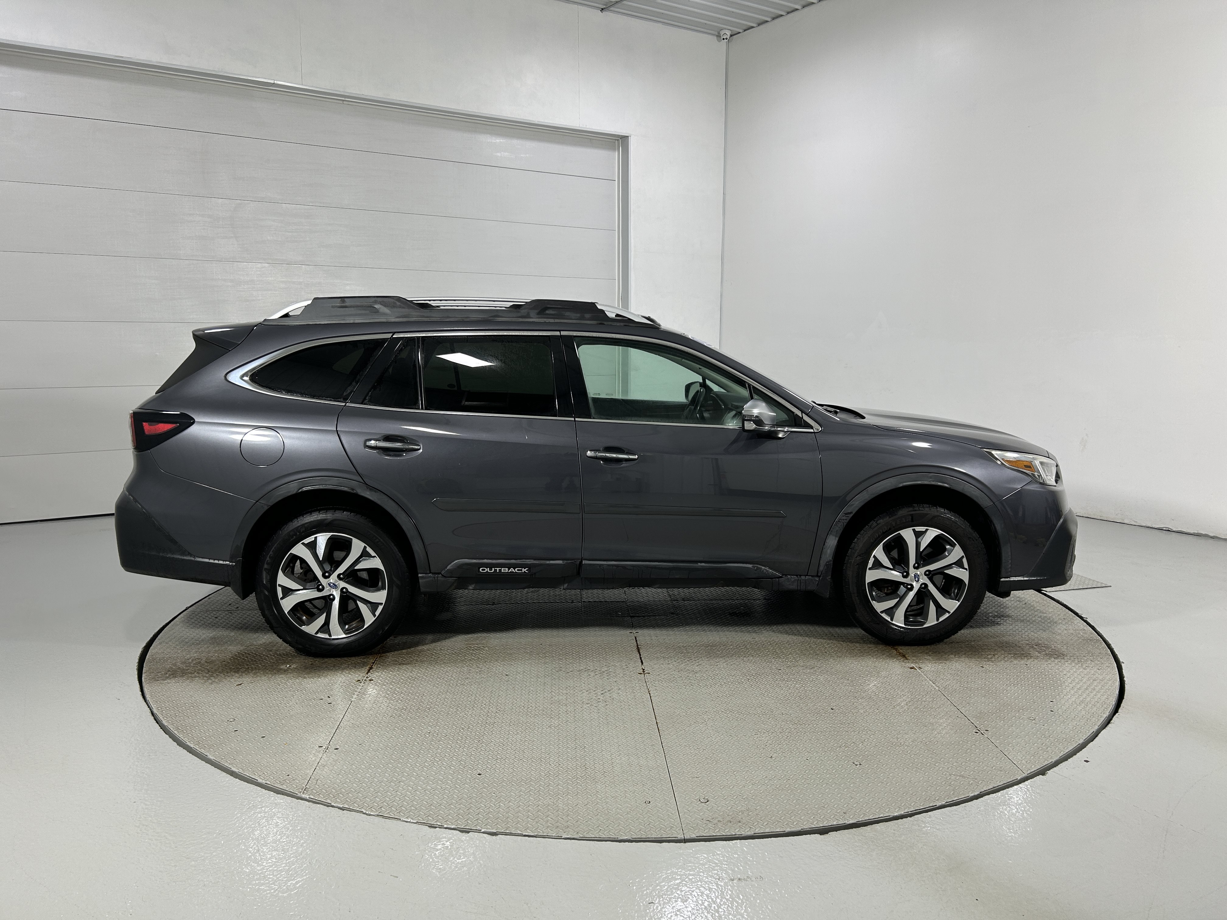 Used 2020 Subaru Outback Touring XT AWD/4WD image 38