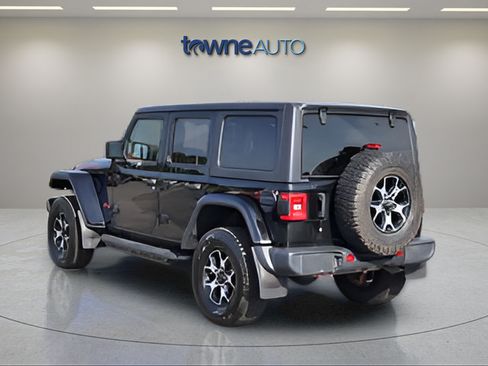 Used 2019 Jeep Wrangler Unlimited Rubicon AWD/4WD image 3