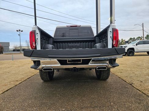 New 2026 GMC Sierra 1500 SLT w/ SLT Premium Plus Package image 4