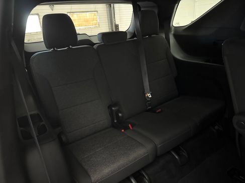 Used 2025 Chevrolet Traverse LT AWD/4WD image 52