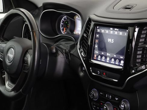 Used 2019 Jeep Cherokee Limited AWD/4WD image 20