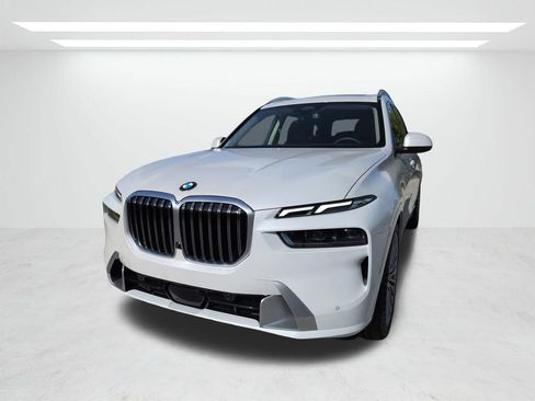 New 2027 BMW X7 xDrive40i w/ Premium Package AWD/4WD image 8