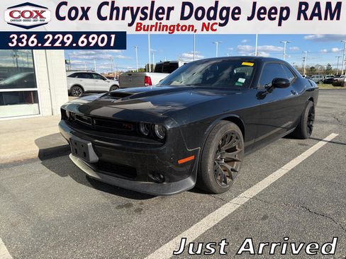 Used 2021 Dodge Challenger R/T w/ Plus Package image 1