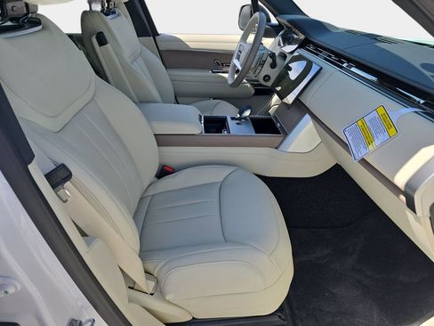 New 2026 Land Rover Range Rover SE AWD/4WD image 10
