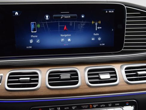 Used 2025 Mercedes-Benz GLE 450 4MATIC Coupe image 27