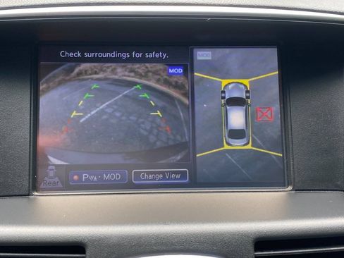 Used 2017 INFINITI Q70 3.7 RWD image 29