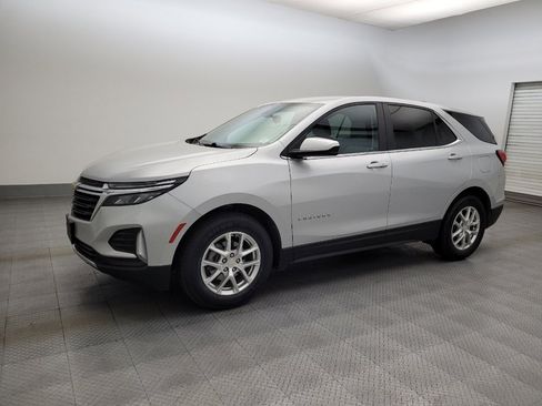 Used 2022 Chevrolet Equinox LT FWD image 2