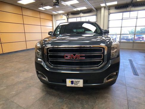 Used 2020 GMC Yukon XL SLT w/ Open Road Package AWD/4WD image 2