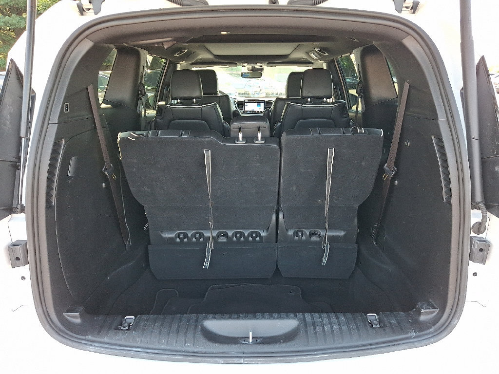 Used 2025 Chrysler Pacifica Limited FWD image 33