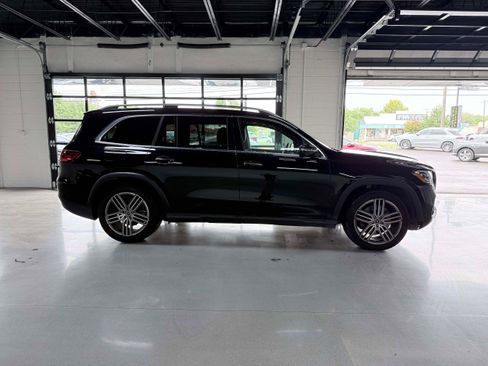 Used 2025 Mercedes-Benz GLS 450 4MATIC image 6