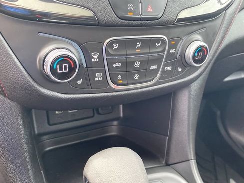 Used 2023 Chevrolet Equinox RS w/ LPO, Floor Liner Package FWD image 13