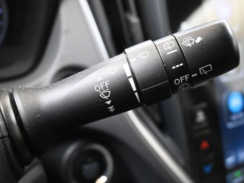 Certified 2024 Subaru Crosstrek 2.0i Premium image 30