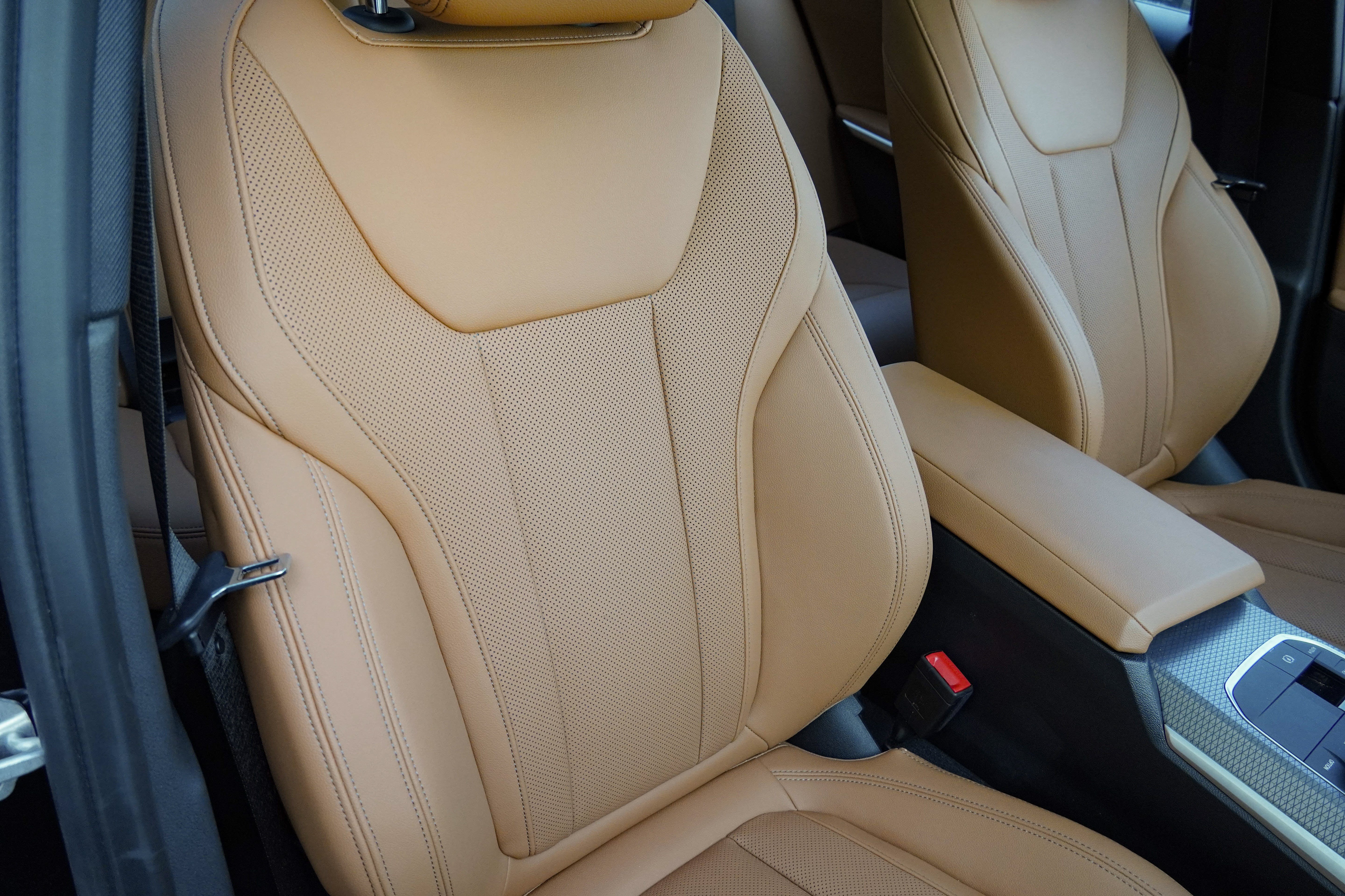 Certified 2025 BMW M340i xDrive AWD/4WD image 10