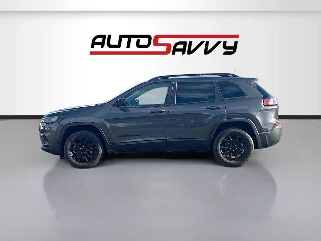 Used 2023 Jeep Cherokee Altitude Lux AWD/4WD image 4