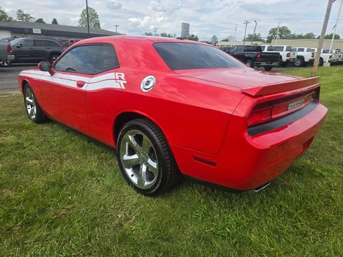 Used 2014 Dodge Challenger R/T Plus RWD image 5