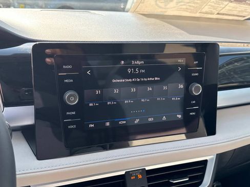 New 2025 Volkswagen Taos SE image 20