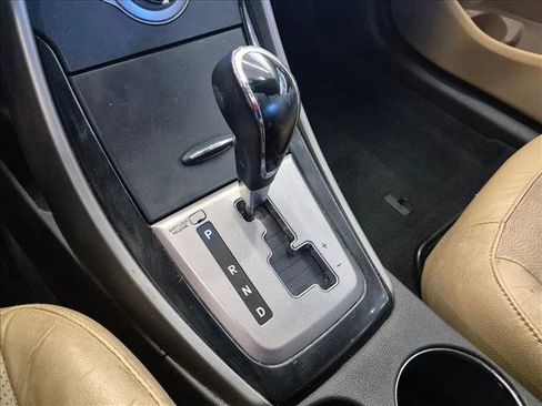 Used 2013 Hyundai Elantra Limited w/ Technology Pkg FWD image 29