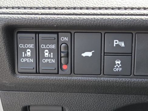 Certified 2026 Honda Odyssey Elite image 35