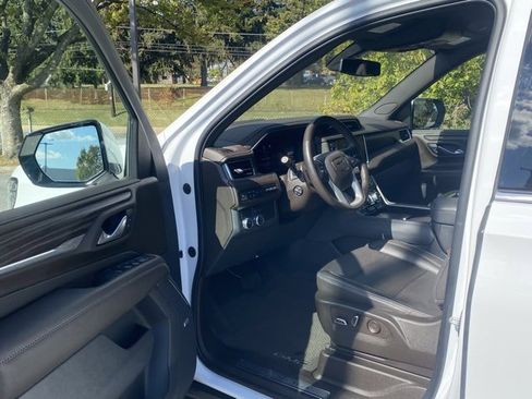 Used 2022 GMC Yukon Denali image 14