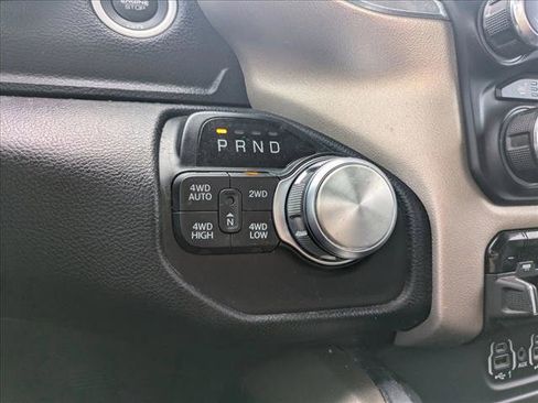 Used 2021 RAM 1500 Laramie AWD/4WD image 12