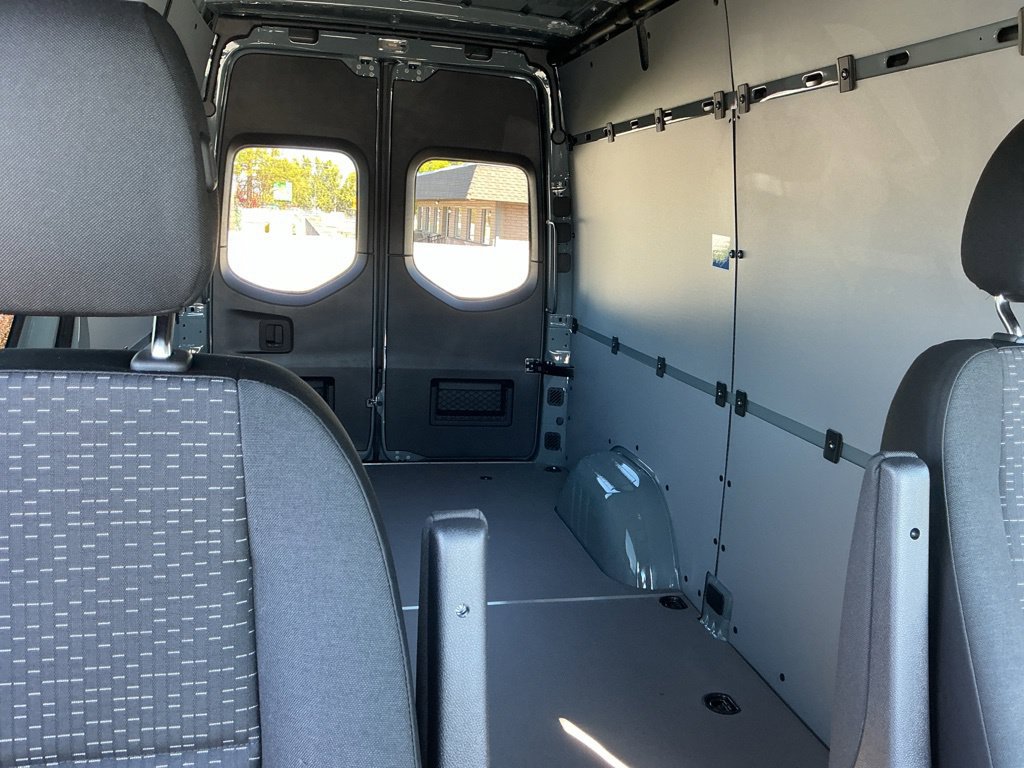 New 2026 Mercedes-Benz Sprinter 2500 image 20