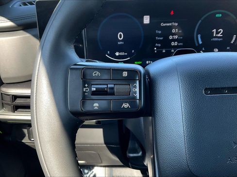 Used 2026 Hyundai Santa Fe Calligraphy AWD/4WD image 11