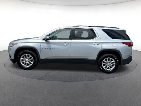 Used 2019 Chevrolet Traverse LT FWD image 2