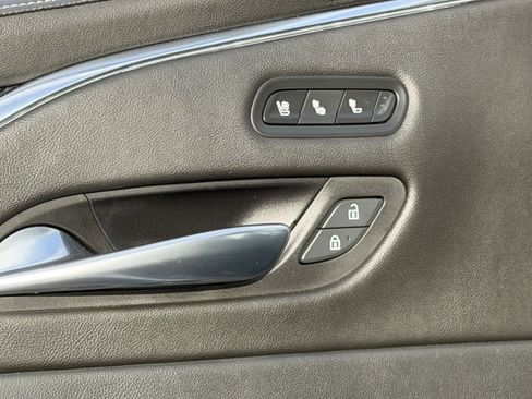 Used 2021 Cadillac Escalade Sport w/ Driver Assist Tech Package image 16