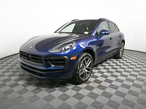 New 2025 Porsche Macan image 1