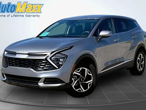 Used 2024 Kia Sportage LX AWD/4WD image 1