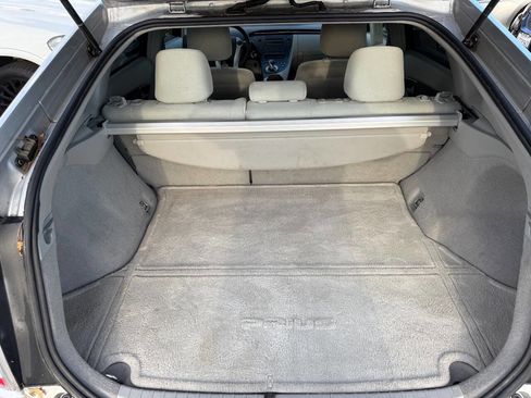 Used 2010 Toyota Prius Three image 16