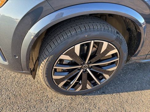 New 2026 Volvo XC90 B6 Ultra w/ Protection Package Premier image 7