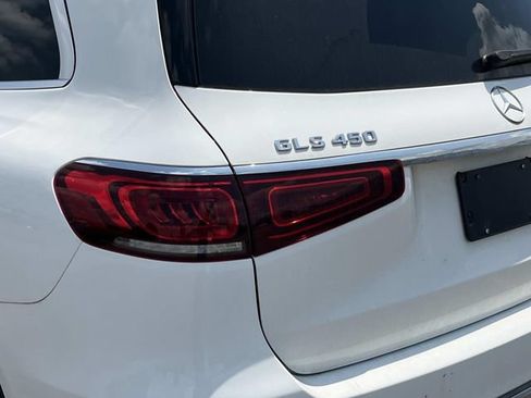 Used 2021 Mercedes-Benz GLS 450 4MATIC image 10