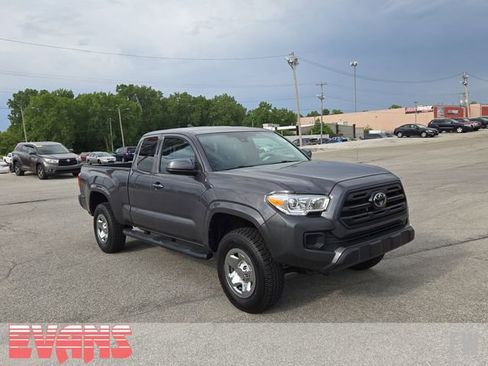 Used 2019 Toyota Tacoma SR w/ SR Convenience Package AWD/4WD image 1
