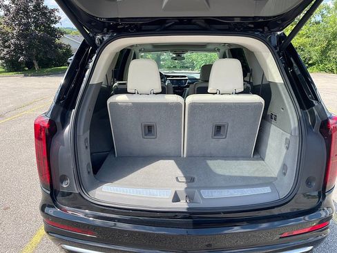 Used 2020 Cadillac XT6 Premium Luxury image 37