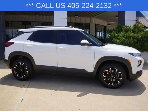 Used 2023 Chevrolet TrailBlazer LT w/ Convenience Package AWD/4WD image 10