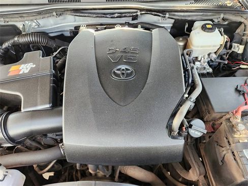 Used 2020 Toyota Tacoma TRD Off-Road image 21