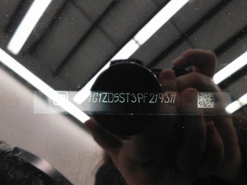 Used 2023 Chevrolet Malibu LT image 37