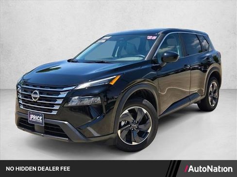 Used 2025 Nissan Rogue SV FWD image 1