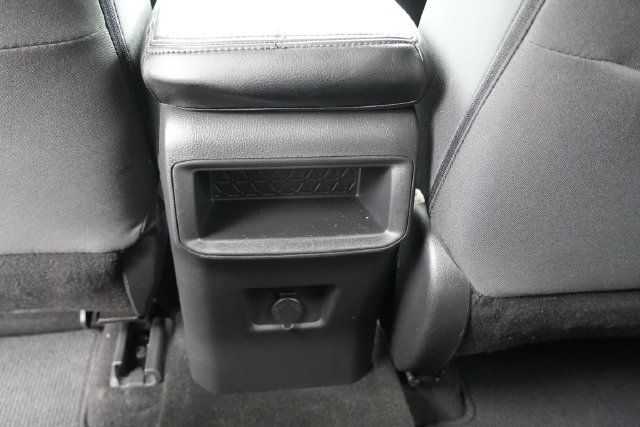 Used 2021 Toyota RAV4 LE FWD image 17